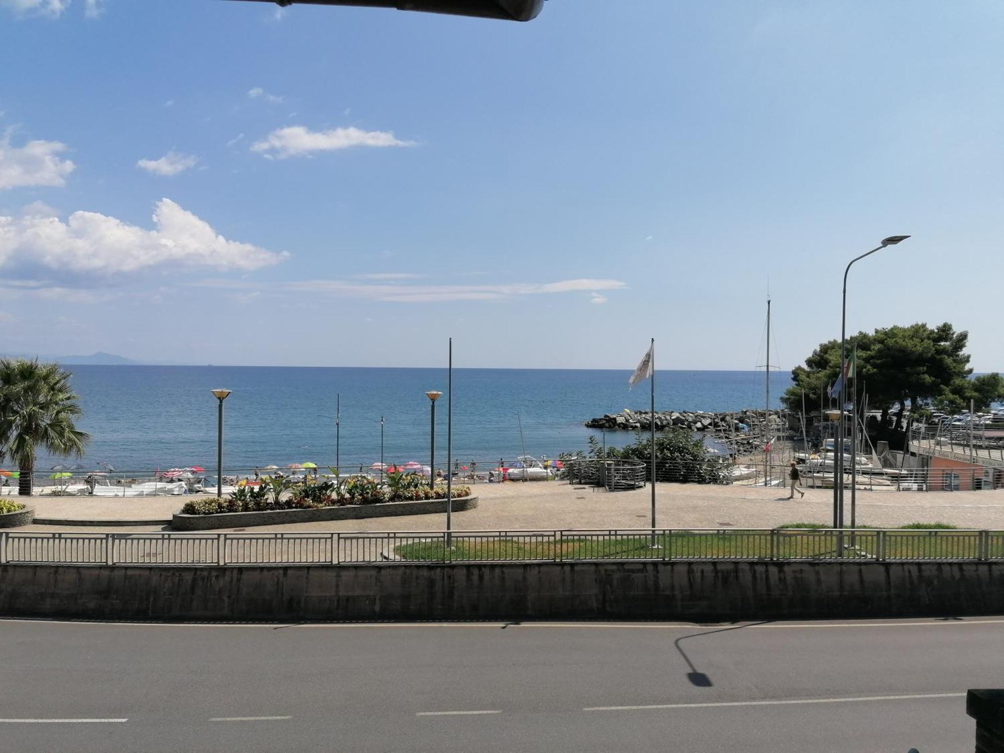Villa Figoli Suites Arenzano Bagian luar foto